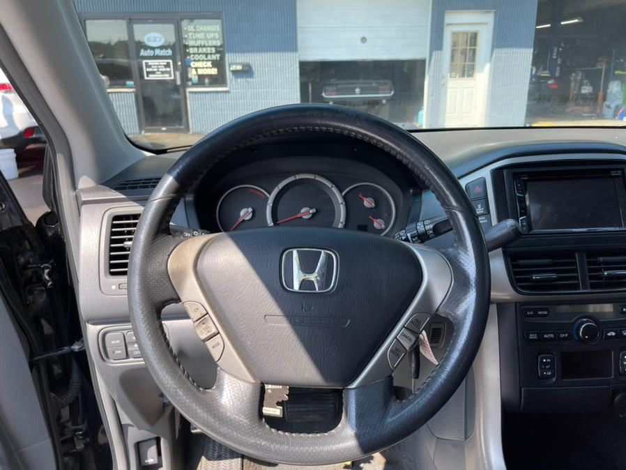 Used Honda Pilot 4WD 4dr EX-L 2008 | Auto Match LLC. Waterbury, Connecticut Used Honda Pilot 4WD 4dr EX-L 2008 | Auto Match LLC. Waterbury, Connecticut