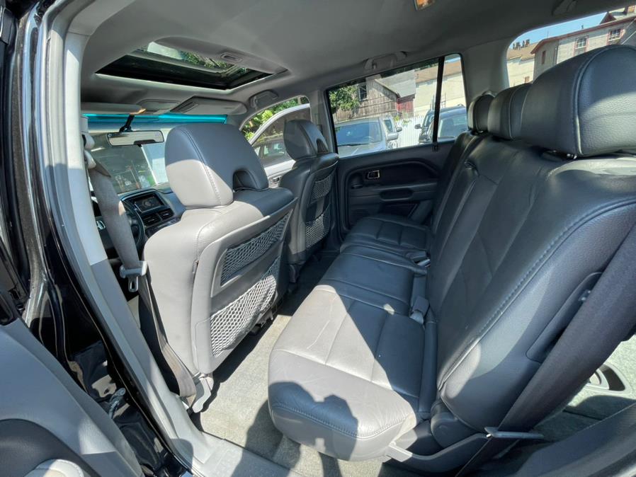 Used Honda Pilot 4WD 4dr EX-L 2008 | Auto Match LLC. Waterbury, Connecticut Used Honda Pilot 4WD 4dr EX-L 2008 | Auto Match LLC. Waterbury, Connecticut
