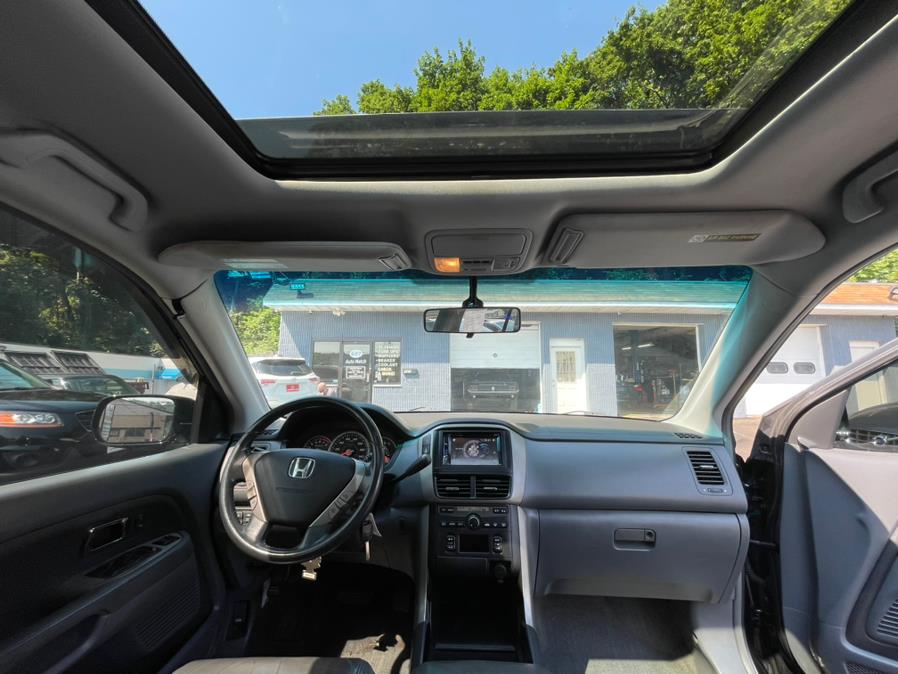 Used Honda Pilot 4WD 4dr EX-L 2008 | Auto Match LLC. Waterbury, Connecticut Used Honda Pilot 4WD 4dr EX-L 2008 | Auto Match LLC. Waterbury, Connecticut