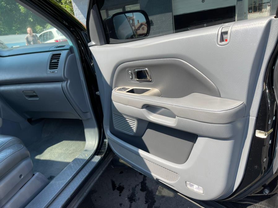 Used Honda Pilot 4WD 4dr EX-L 2008 | Auto Match LLC. Waterbury, Connecticut Used Honda Pilot 4WD 4dr EX-L 2008 | Auto Match LLC. Waterbury, Connecticut