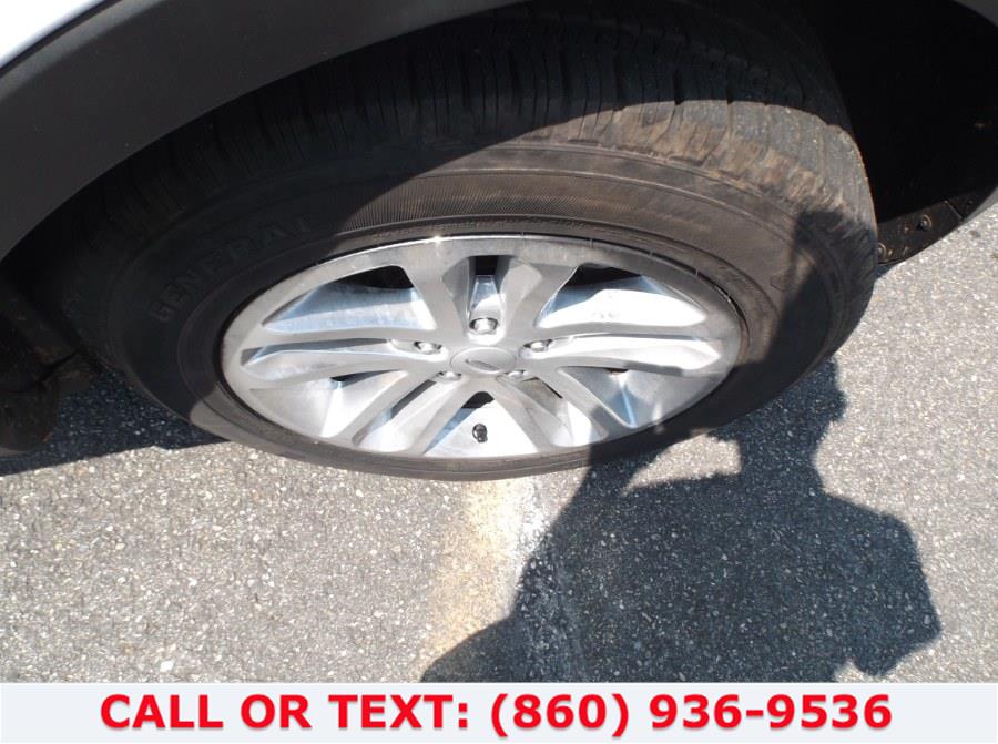 Used Ford Explorer 4WD 4dr XLT 2013 | Lee Motors Sales Inc. Hartford, Connecticut Used Ford Explorer 4WD 4dr XLT 2013 | Lee Motors Sales Inc. Hartford, Connecticut