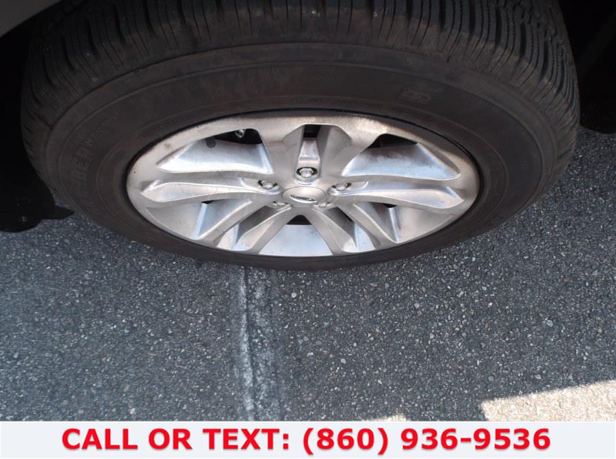 Used Ford Explorer 4WD 4dr XLT 2013 | Lee Motors Sales Inc. Hartford, Connecticut Used Ford Explorer 4WD 4dr XLT 2013 | Lee Motors Sales Inc. Hartford, Connecticut