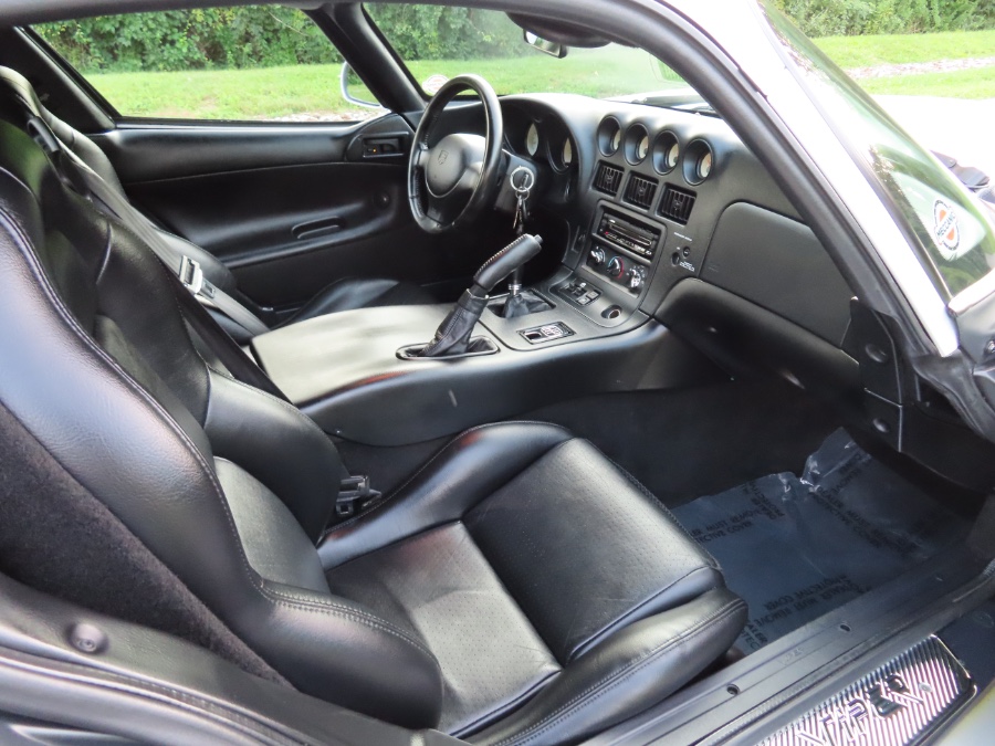 1998 Dodge Viper 2dr GTS Coupe, available for sale in North Salem, New York | Meccanic Shop North Inc. North Salem, New York 1998 Dodge Viper 2dr GTS Coupe, available for sale in North Salem, New York | Meccanic Shop North Inc. North Salem, New York