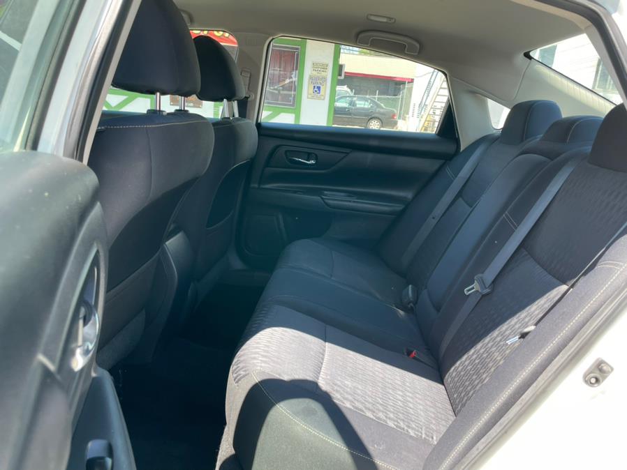2017 Nissan Altima 2.5 S Sedan, available for sale in Corona, California | Green Light Auto. Corona, California 2017 Nissan Altima 2.5 S Sedan, available for sale in Corona, California | Green Light Auto. Corona, California