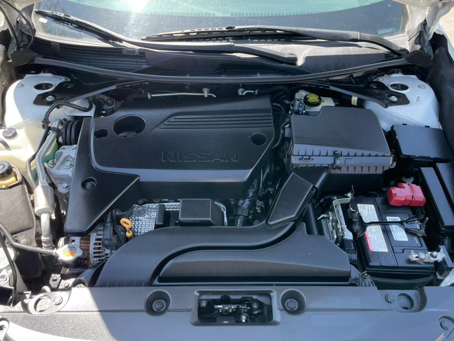 2017 Nissan Altima 2.5 S Sedan, available for sale in Corona, California | Green Light Auto. Corona, California 2017 Nissan Altima 2.5 S Sedan, available for sale in Corona, California | Green Light Auto. Corona, California