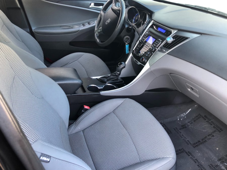 2011 Hyundai Sonata 4dr Sdn 2.4L Auto GLS *Ltd Avail*, available for sale in Bristol, Connecticut | Bristol Auto Center LLC. Bristol, Connecticut 2011 Hyundai Sonata 4dr Sdn 2.4L Auto GLS *Ltd Avail*, available for sale in Bristol, Connecticut | Bristol Auto Center LLC. Bristol, Connecticut