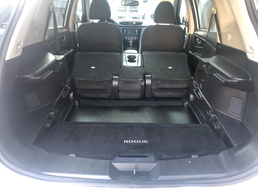 Used Nissan Rogue AWD SV 2017 | Bristol Auto Center LLC. Bristol, Connecticut Used Nissan Rogue AWD SV 2017 | Bristol Auto Center LLC. Bristol, Connecticut