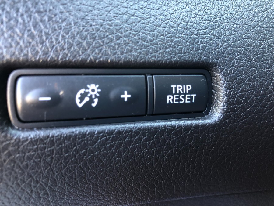 Used Nissan Rogue AWD SV 2017 | Bristol Auto Center LLC. Bristol, Connecticut Used Nissan Rogue AWD SV 2017 | Bristol Auto Center LLC. Bristol, Connecticut