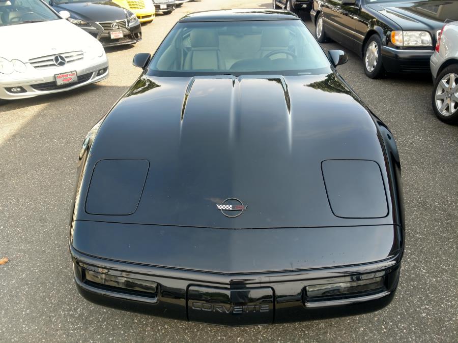 1992 Chevrolet Corvette 2dr Coupe Hatchback, available for sale in Wantagh, New York | Alpine Motors Inc. Wantagh, New York 1992 Chevrolet Corvette 2dr Coupe Hatchback, available for sale in Wantagh, New York | Alpine Motors Inc. Wantagh, New York