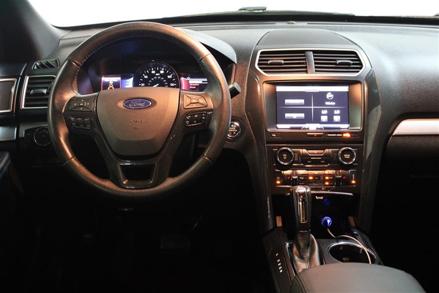 Used Ford Explorer XLT 2016 | Fast Track Motors. Paterson, New Jersey Used Ford Explorer XLT 2016 | Fast Track Motors. Paterson, New Jersey