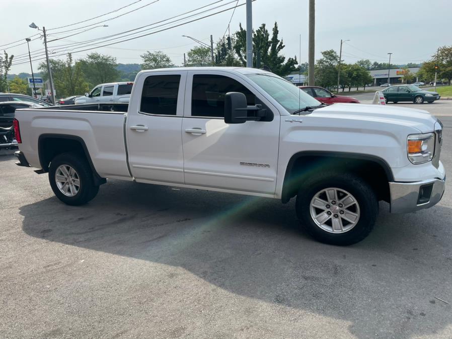 Used GMC Sierra 1500 4WD Double Cab 143.5" SLE 2015 | AutoMax. West Hartford, Connecticut Used GMC Sierra 1500 4WD Double Cab 143.5" SLE 2015 | AutoMax. West Hartford, Connecticut