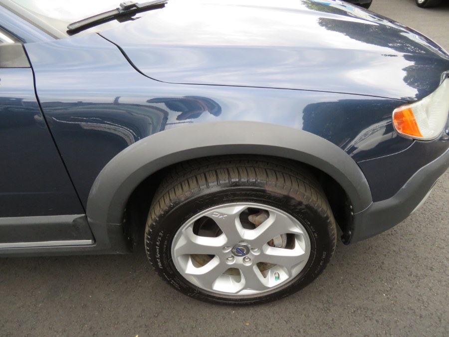 Used Volvo XC70 4dr Wgn 3.0T AWD w/Moonroof 2011 | Auto Match LLC. Waterbury, Connecticut Used Volvo XC70 4dr Wgn 3.0T AWD w/Moonroof 2011 | Auto Match LLC. Waterbury, Connecticut