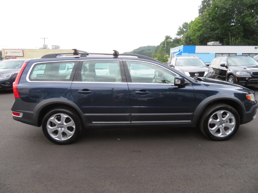 Used Volvo XC70 4dr Wgn 3.0T AWD w/Moonroof 2011 | Auto Match LLC. Waterbury, Connecticut Used Volvo XC70 4dr Wgn 3.0T AWD w/Moonroof 2011 | Auto Match LLC. Waterbury, Connecticut