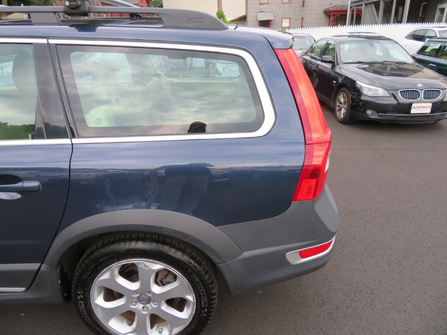 Used Volvo XC70 4dr Wgn 3.0T AWD w/Moonroof 2011 | Auto Match LLC. Waterbury, Connecticut Used Volvo XC70 4dr Wgn 3.0T AWD w/Moonroof 2011 | Auto Match LLC. Waterbury, Connecticut
