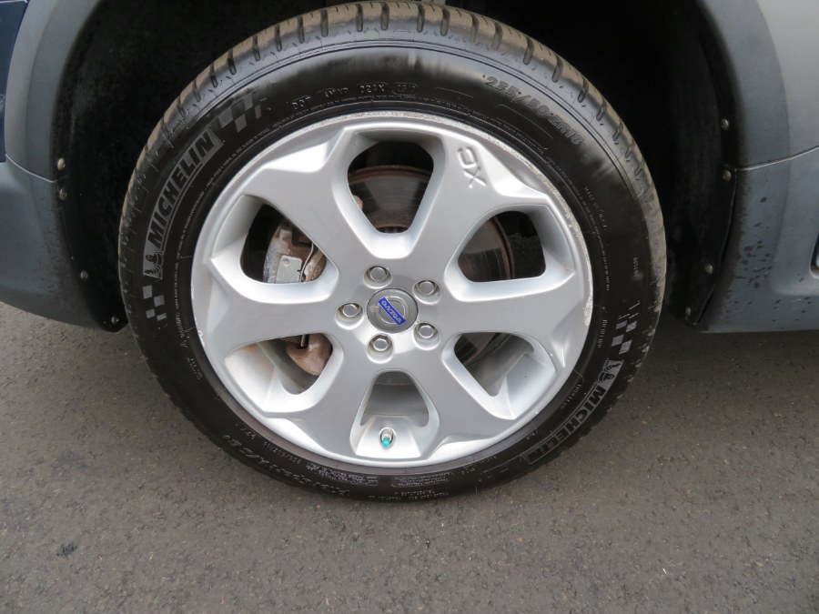 Used Volvo XC70 4dr Wgn 3.0T AWD w/Moonroof 2011 | Auto Match LLC. Waterbury, Connecticut Used Volvo XC70 4dr Wgn 3.0T AWD w/Moonroof 2011 | Auto Match LLC. Waterbury, Connecticut