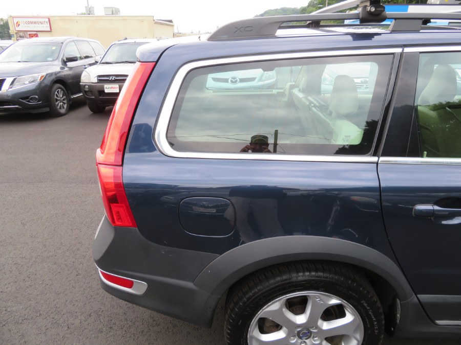 Used Volvo XC70 4dr Wgn 3.0T AWD w/Moonroof 2011 | Auto Match LLC. Waterbury, Connecticut Used Volvo XC70 4dr Wgn 3.0T AWD w/Moonroof 2011 | Auto Match LLC. Waterbury, Connecticut