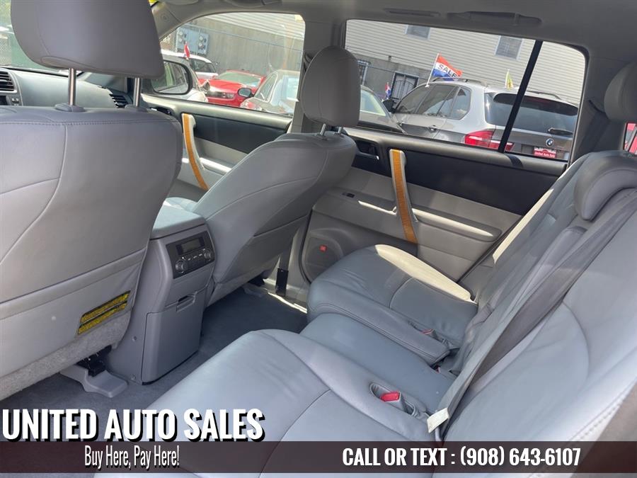 Used Toyota Highlander HYBRID LIMITED 2008 | United Auto Sale. Newark, New Jersey Used Toyota Highlander HYBRID LIMITED 2008 | United Auto Sale. Newark, New Jersey