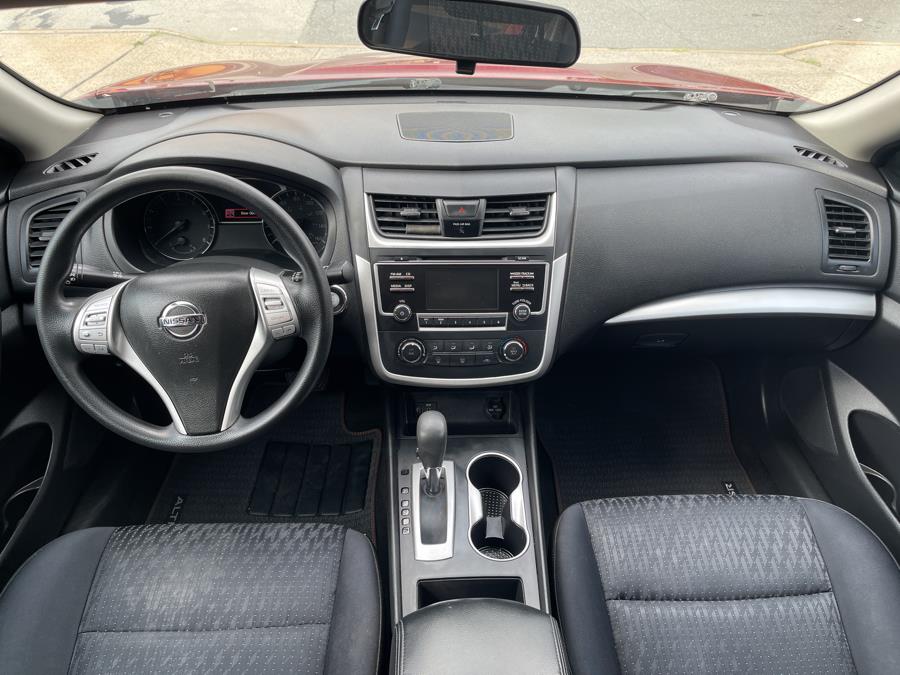 Used Nissan Altima 2017.5 2.5 S Sedan 2017 | New York Motors Group Solutions LLC. Bronx, New York Used Nissan Altima 2017.5 2.5 S Sedan 2017 | New York Motors Group Solutions LLC. Bronx, New York