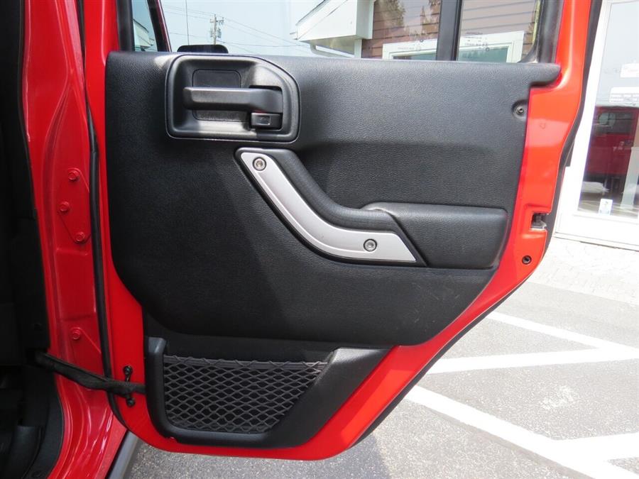 Used Jeep Wrangler Unlimited Rubicon 4x4 4dr SUV 2016 | Lake City Exports Inc. Auburn, Maine Used Jeep Wrangler Unlimited Rubicon 4x4 4dr SUV 2016 | Lake City Exports Inc. Auburn, Maine
