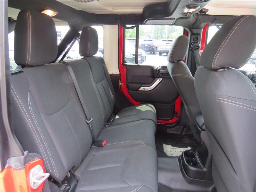 Used Jeep Wrangler Unlimited Rubicon 4x4 4dr SUV 2016 | Lake City Exports Inc. Auburn, Maine Used Jeep Wrangler Unlimited Rubicon 4x4 4dr SUV 2016 | Lake City Exports Inc. Auburn, Maine