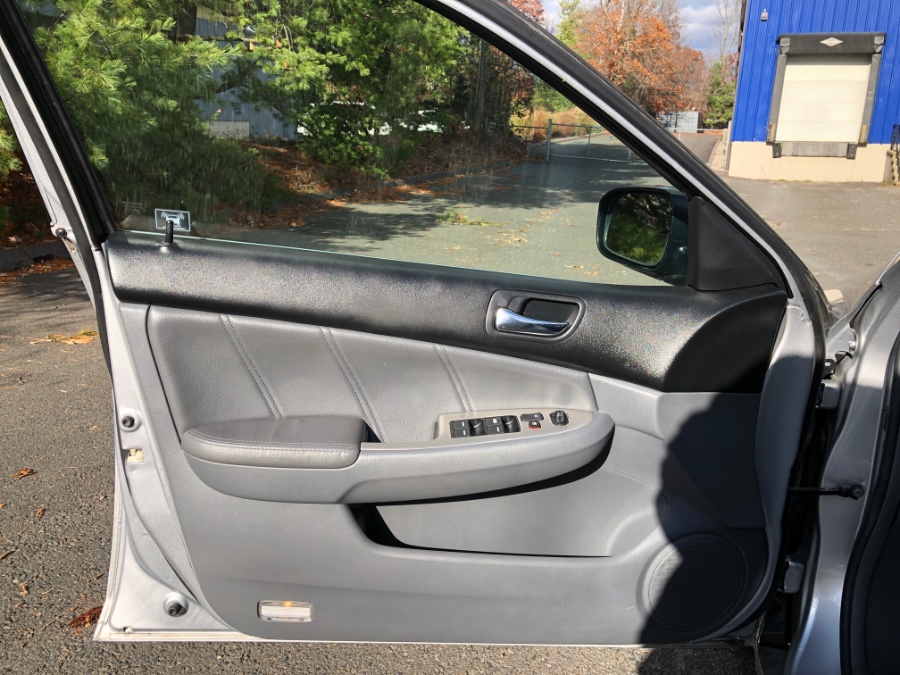 Used Honda Accord Sdn 4dr I4 AT EX-L 2007 | Farmington Auto Park LLC. Plainville, Connecticut Used Honda Accord Sdn 4dr I4 AT EX-L 2007 | Farmington Auto Park LLC. Plainville, Connecticut