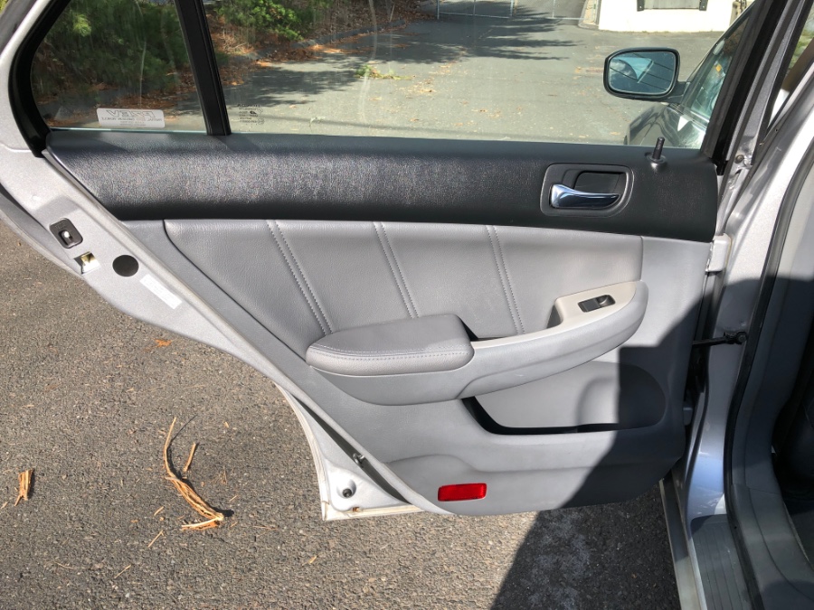 Used Honda Accord Sdn 4dr I4 AT EX-L 2007 | Farmington Auto Park LLC. Plainville, Connecticut Used Honda Accord Sdn 4dr I4 AT EX-L 2007 | Farmington Auto Park LLC. Plainville, Connecticut