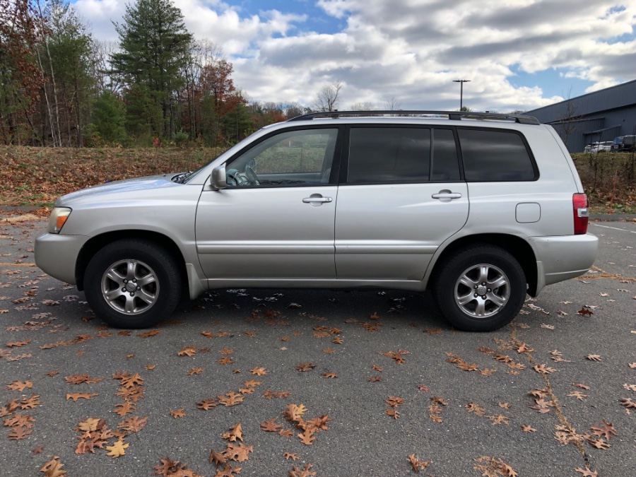 Used Toyota Highlander 4dr V6 4WD w/3rd Row (Natl) 2006 | Farmington Auto Park LLC. Plainville, Connecticut Used Toyota Highlander 4dr V6 4WD w/3rd Row (Natl) 2006 | Farmington Auto Park LLC. Plainville, Connecticut