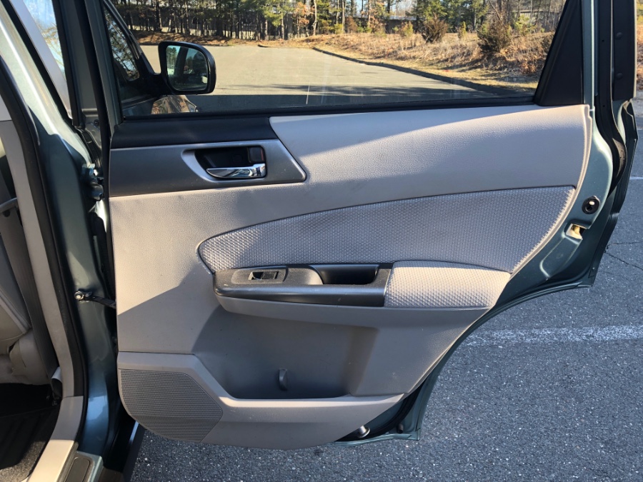 2011 Subaru Forester 4dr Auto 2.5X Premium w/All-Weather Pkg, available for sale in Plainville, Connecticut | Farmington Auto Park LLC. Plainville, Connecticut 2011 Subaru Forester 4dr Auto 2.5X Premium w/All-Weather Pkg, available for sale in Plainville, Connecticut | Farmington Auto Park LLC. Plainville, Connecticut