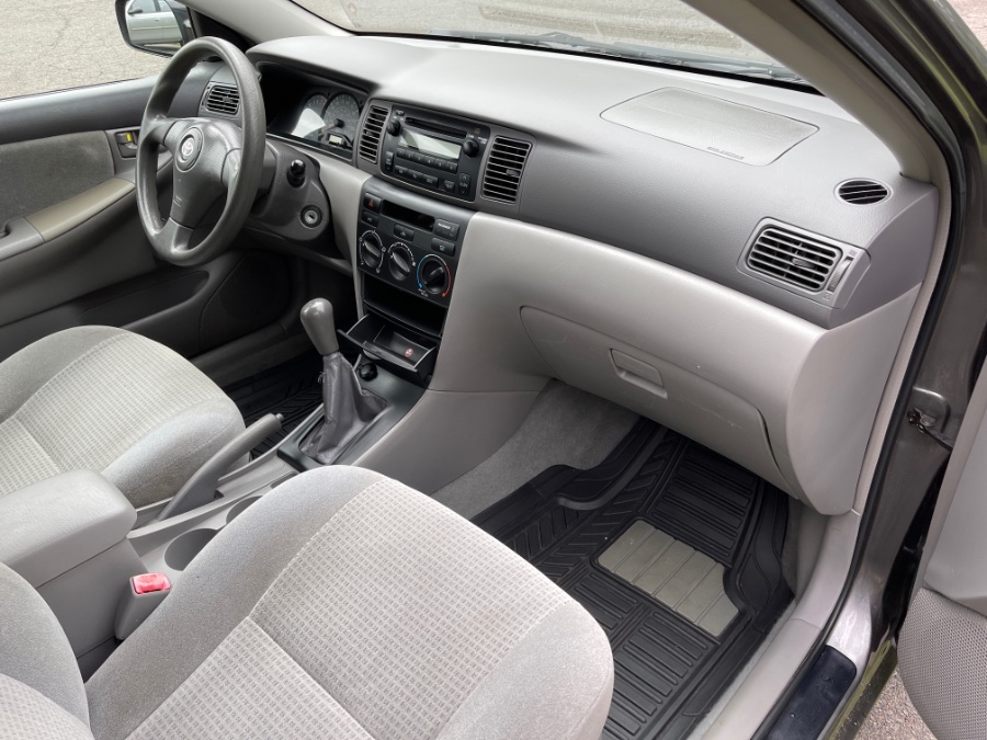 Used Toyota Corolla 4dr Sdn CE Manual (Natl) 2005 | Farmington Auto Park LLC. Plainville, Connecticut Used Toyota Corolla 4dr Sdn CE Manual (Natl) 2005 | Farmington Auto Park LLC. Plainville, Connecticut