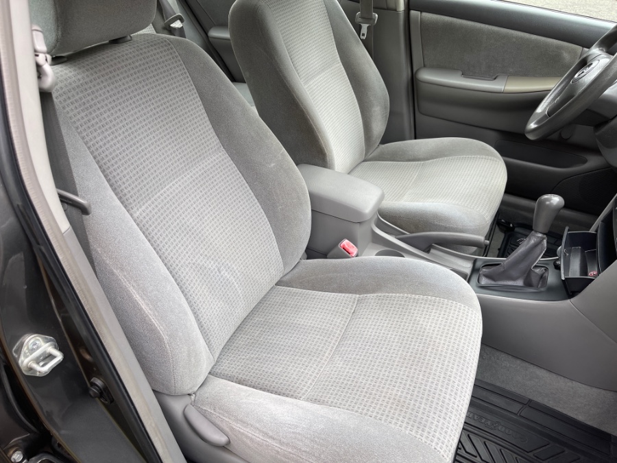 Used Toyota Corolla 4dr Sdn CE Manual (Natl) 2005 | Farmington Auto Park LLC. Plainville, Connecticut Used Toyota Corolla 4dr Sdn CE Manual (Natl) 2005 | Farmington Auto Park LLC. Plainville, Connecticut