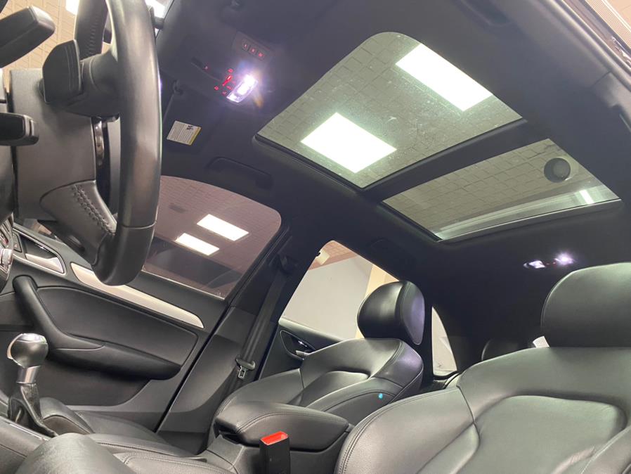 Used Audi Q3 2.0 TFSI Sport Premium Plus quattro AWD 2018 | Power Motors East. Massapequa Park, New York Used Audi Q3 2.0 TFSI Sport Premium Plus quattro AWD 2018 | Power Motors East. Massapequa Park, New York