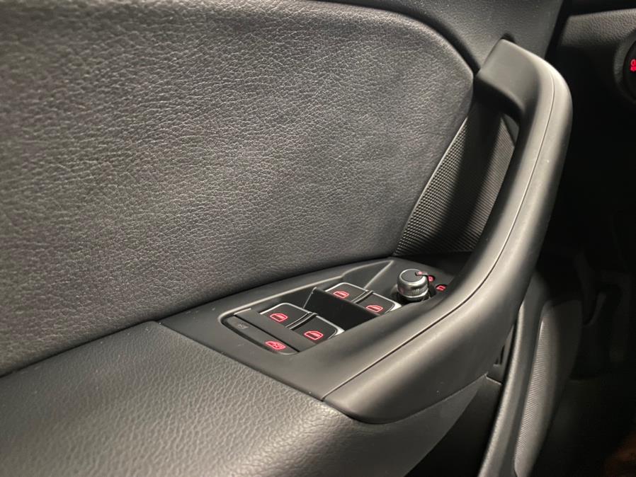 Used Audi Q3 2.0 TFSI Sport Premium Plus quattro AWD 2018 | Power Motors East. Massapequa Park, New York Used Audi Q3 2.0 TFSI Sport Premium Plus quattro AWD 2018 | Power Motors East. Massapequa Park, New York