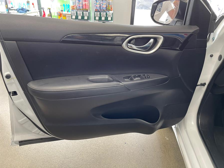 Used Nissan Sentra SV 2018 | 5 Towns Drive. Inwood, New York Used Nissan Sentra SV 2018 | 5 Towns Drive. Inwood, New York