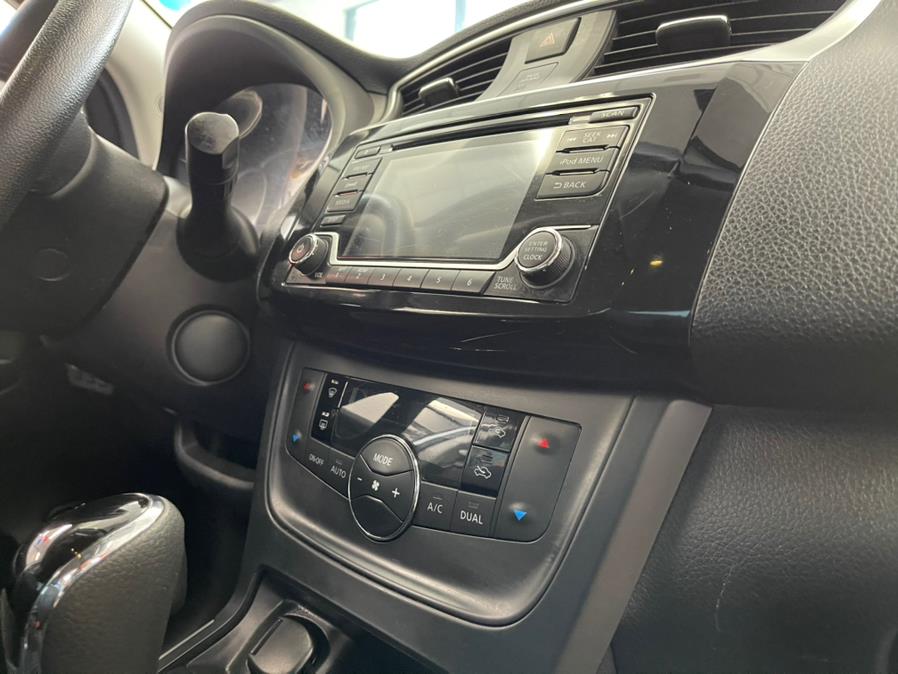 Used Nissan Sentra SV 2018 | 5 Towns Drive. Inwood, New York Used Nissan Sentra SV 2018 | 5 Towns Drive. Inwood, New York