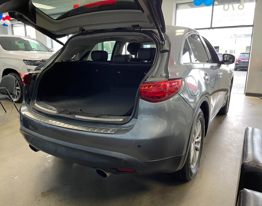 Used INFINITI QX70 RWD 4dr 2016 | 5 Towns Drive. Inwood, New York Used INFINITI QX70 RWD 4dr 2016 | 5 Towns Drive. Inwood, New York