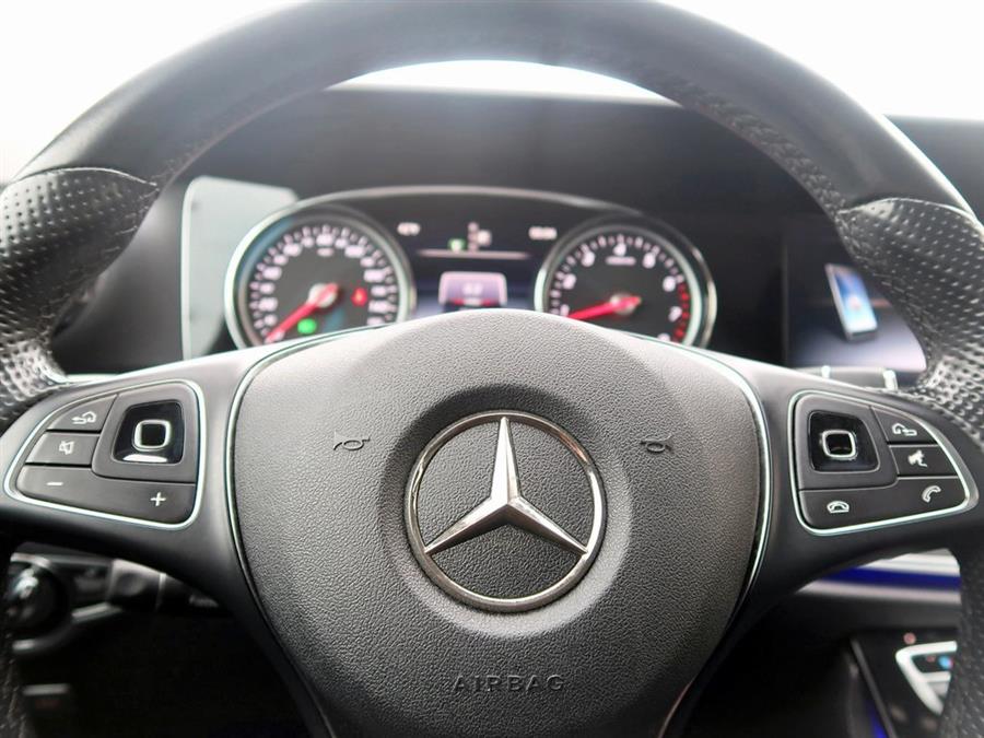 Used Mercedes-benz E-class E 300 2017 | Auto Expo Ent Inc.. Great Neck, New York Used Mercedes-benz E-class E 300 2017 | Auto Expo Ent Inc.. Great Neck, New York