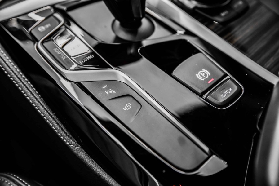 Used BMW 5 Series M550i xDrive Sedan 2018 | 26 Motors Long Island. ELMONT, New York Used BMW 5 Series M550i xDrive Sedan 2018 | 26 Motors Long Island. ELMONT, New York