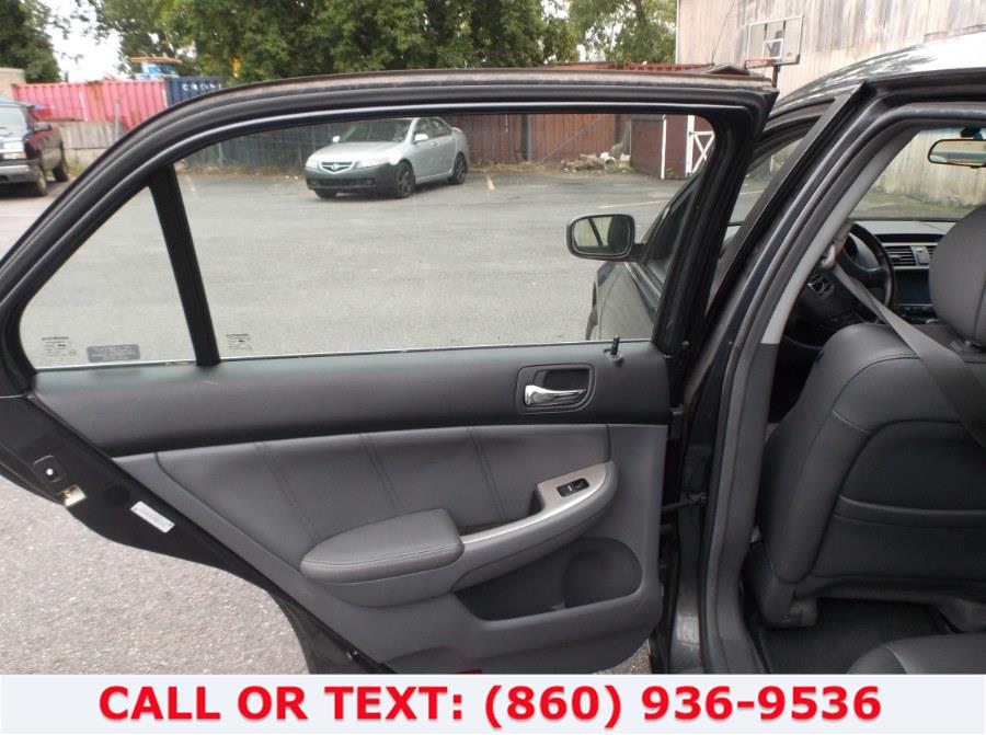 Used Honda Accord Sdn EX-L V6 AT with NAVI 2005 | Lee Motors Sales Inc. Hartford, Connecticut Used Honda Accord Sdn EX-L V6 AT with NAVI 2005 | Lee Motors Sales Inc. Hartford, Connecticut