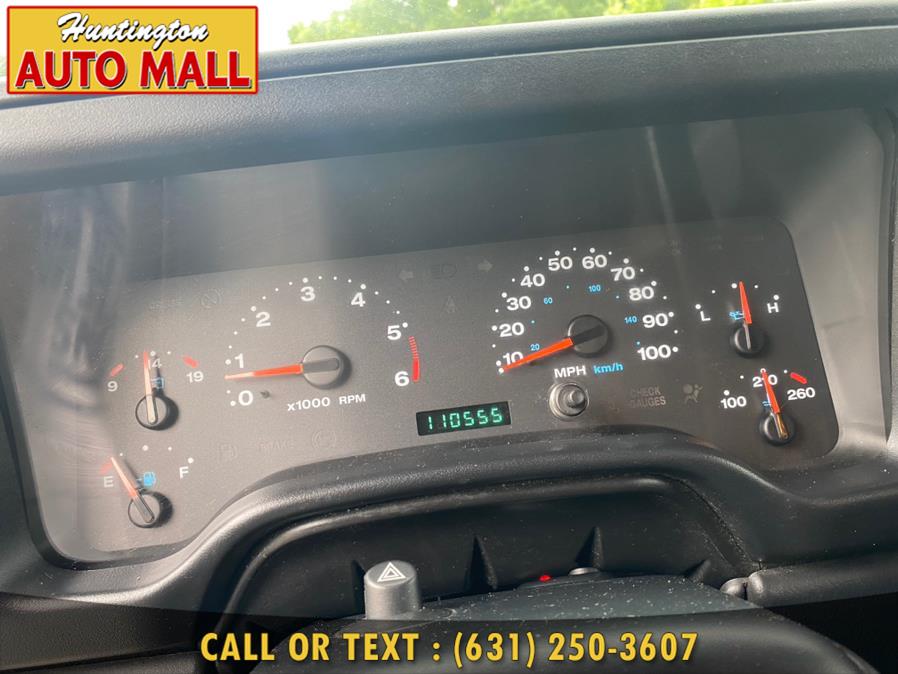 Used Jeep Wrangler 2dr SE 2006 | Huntington Auto Mall. Huntington Station, New York Used Jeep Wrangler 2dr SE 2006 | Huntington Auto Mall. Huntington Station, New York