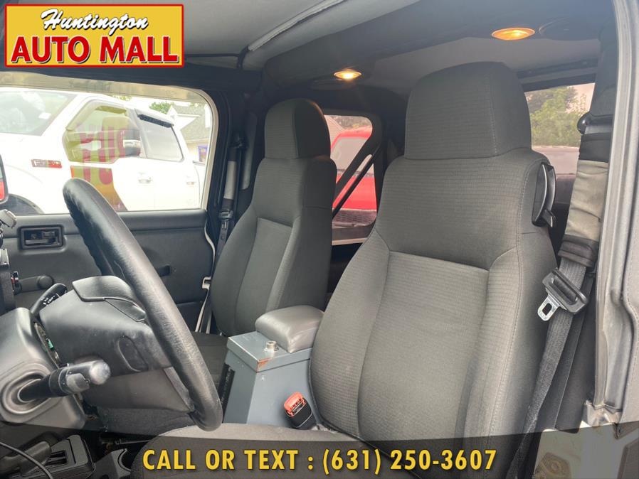Used Jeep Wrangler 2dr SE 2006 | Huntington Auto Mall. Huntington Station, New York Used Jeep Wrangler 2dr SE 2006 | Huntington Auto Mall. Huntington Station, New York