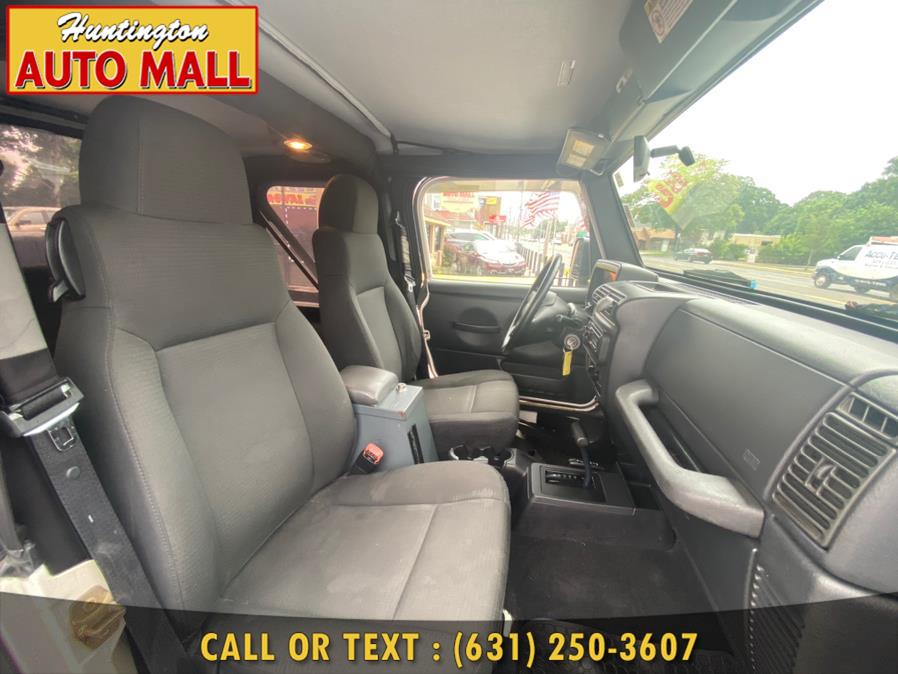 Used Jeep Wrangler 2dr SE 2006 | Huntington Auto Mall. Huntington Station, New York Used Jeep Wrangler 2dr SE 2006 | Huntington Auto Mall. Huntington Station, New York