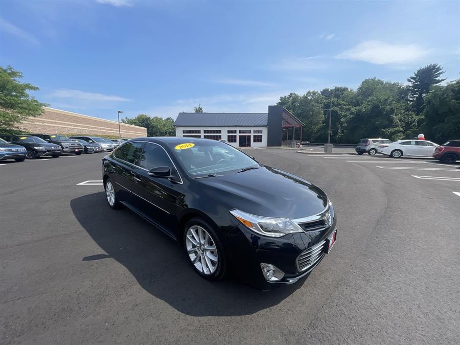 2014 Toyota Avalon 4dr Sdn Limited (Natl), available for sale in Stratford, Connecticut | Wiz Leasing Inc. Stratford, Connecticut