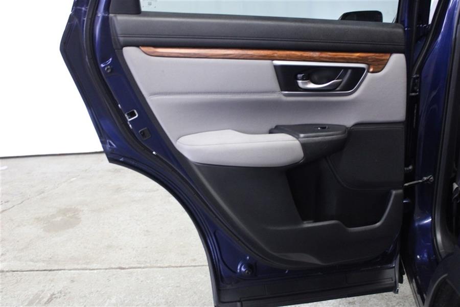 2017 Honda Cr-v EX, available for sale in Paterson, New Jersey | Fast Track Motors. Paterson, New Jersey 2017 Honda Cr-v EX, available for sale in Paterson, New Jersey | Fast Track Motors. Paterson, New Jersey