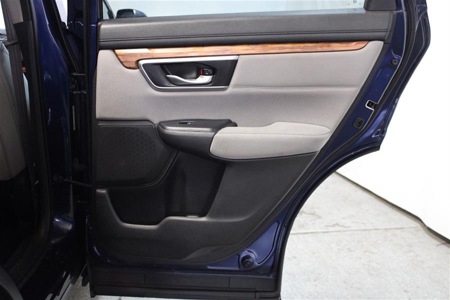 2017 Honda Cr-v EX, available for sale in Paterson, New Jersey | Fast Track Motors. Paterson, New Jersey 2017 Honda Cr-v EX, available for sale in Paterson, New Jersey | Fast Track Motors. Paterson, New Jersey