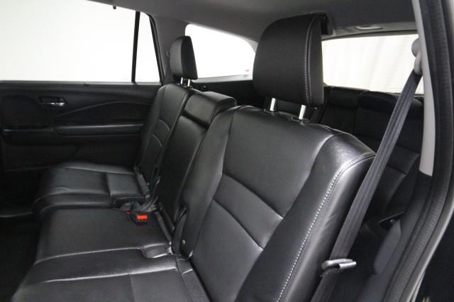 Used Honda Pilot Touring AWD w/ Navi, RES & rearCam 2018 | Car Revolution. Maple Shade, New Jersey Used Honda Pilot Touring AWD w/ Navi, RES & rearCam 2018 | Car Revolution. Maple Shade, New Jersey