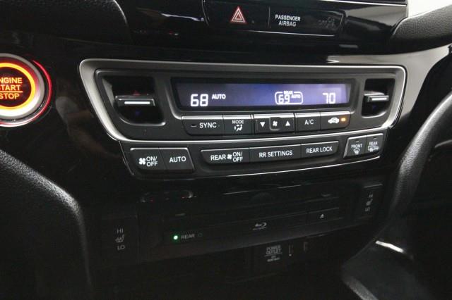 Used Honda Pilot Touring AWD w/ Navi, RES & rearCam 2018 | Car Revolution. Maple Shade, New Jersey Used Honda Pilot Touring AWD w/ Navi, RES & rearCam 2018 | Car Revolution. Maple Shade, New Jersey