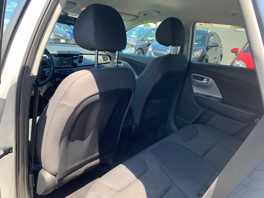 Used Kia Niro LX Hybrid 2017 | Green Light Auto Wholesale. Daly City, California Used Kia Niro LX Hybrid 2017 | Green Light Auto Wholesale. Daly City, California