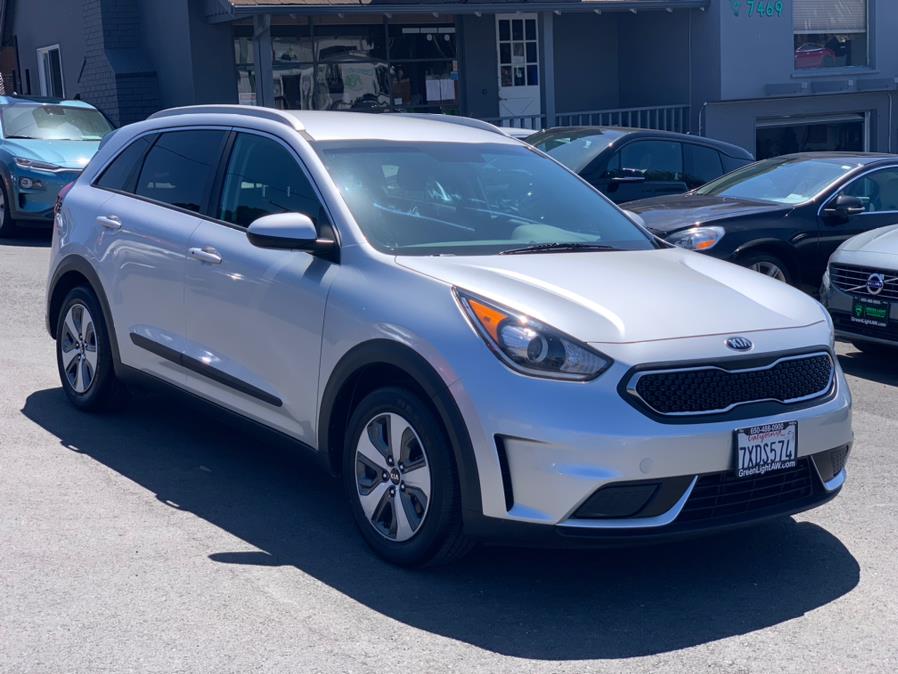 Used Kia Niro LX Hybrid 2017 | Green Light Auto Wholesale. Daly City, California Used Kia Niro LX Hybrid 2017 | Green Light Auto Wholesale. Daly City, California