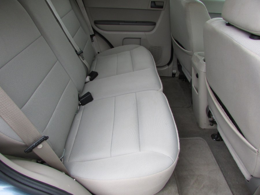 Used Ford Escape 4WD 4dr XLT 2010 | United Auto Sales of E Windsor, Inc. East Windsor, Connecticut Used Ford Escape 4WD 4dr XLT 2010 | United Auto Sales of E Windsor, Inc. East Windsor, Connecticut