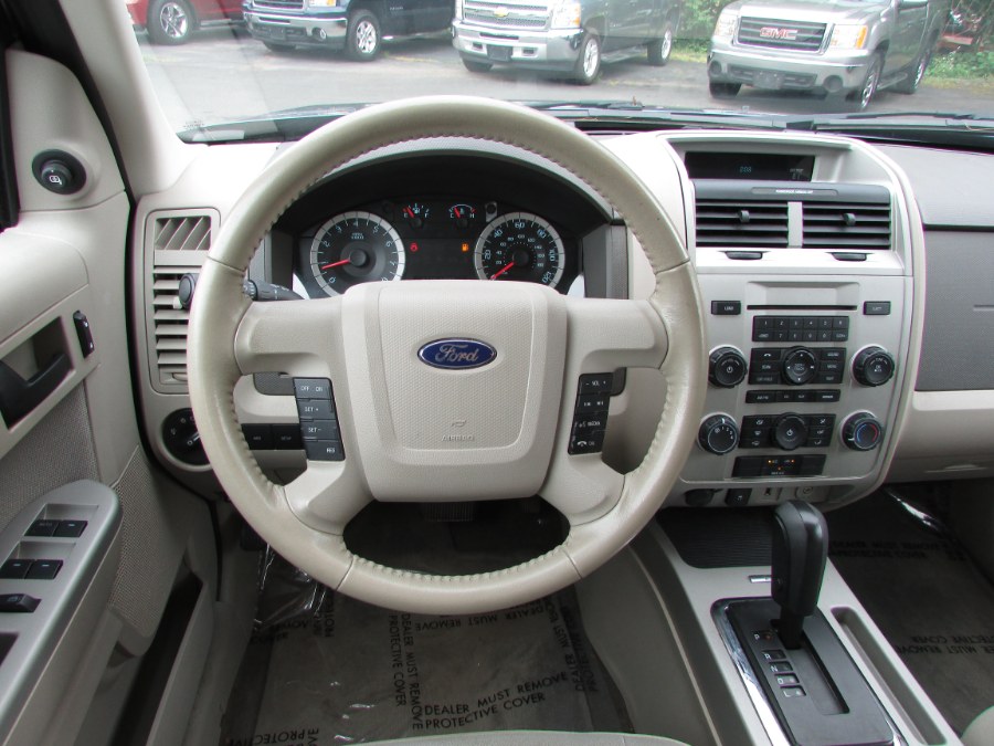 Used Ford Escape 4WD 4dr XLT 2010 | United Auto Sales of E Windsor, Inc. East Windsor, Connecticut Used Ford Escape 4WD 4dr XLT 2010 | United Auto Sales of E Windsor, Inc. East Windsor, Connecticut
